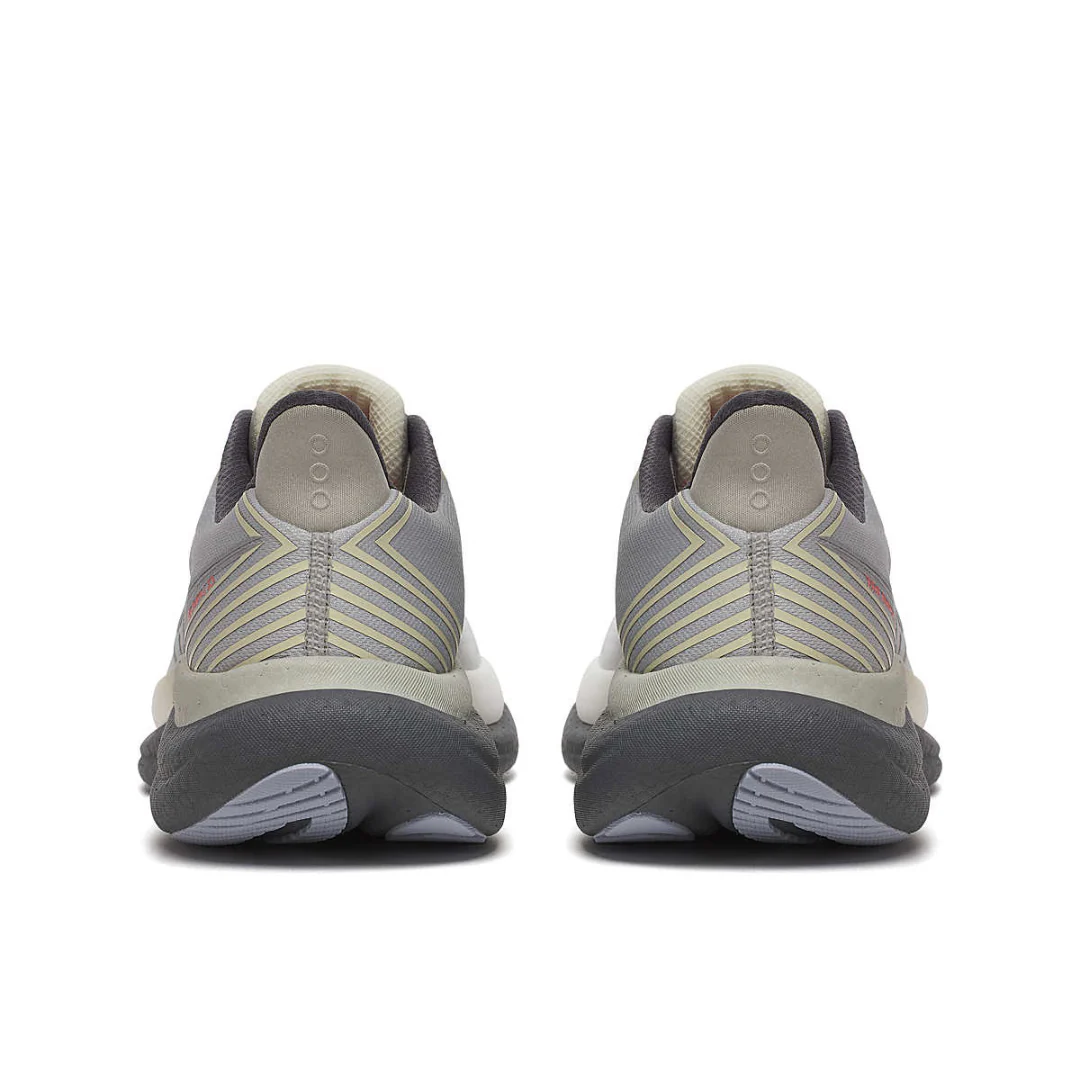 Saucony Mens Triumph 23 - Neutral - Image 12